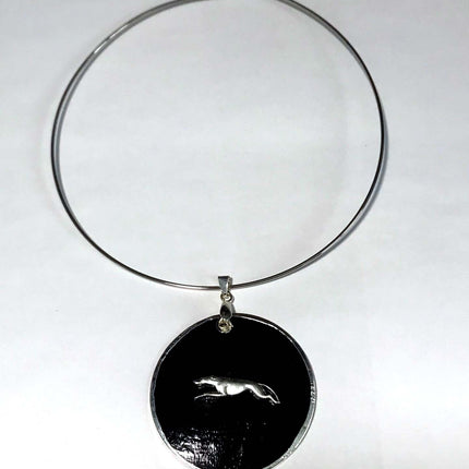 Greyhound Neckring - Black Shell Pendant with SP Greyhound